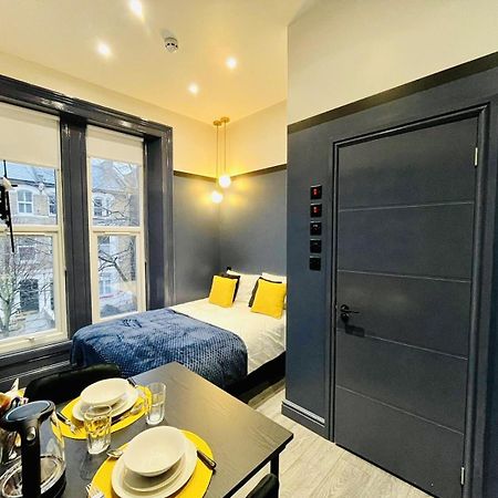 London 39 Blue House Luxury Ensuite Ideal For Tourists Exteriör bild