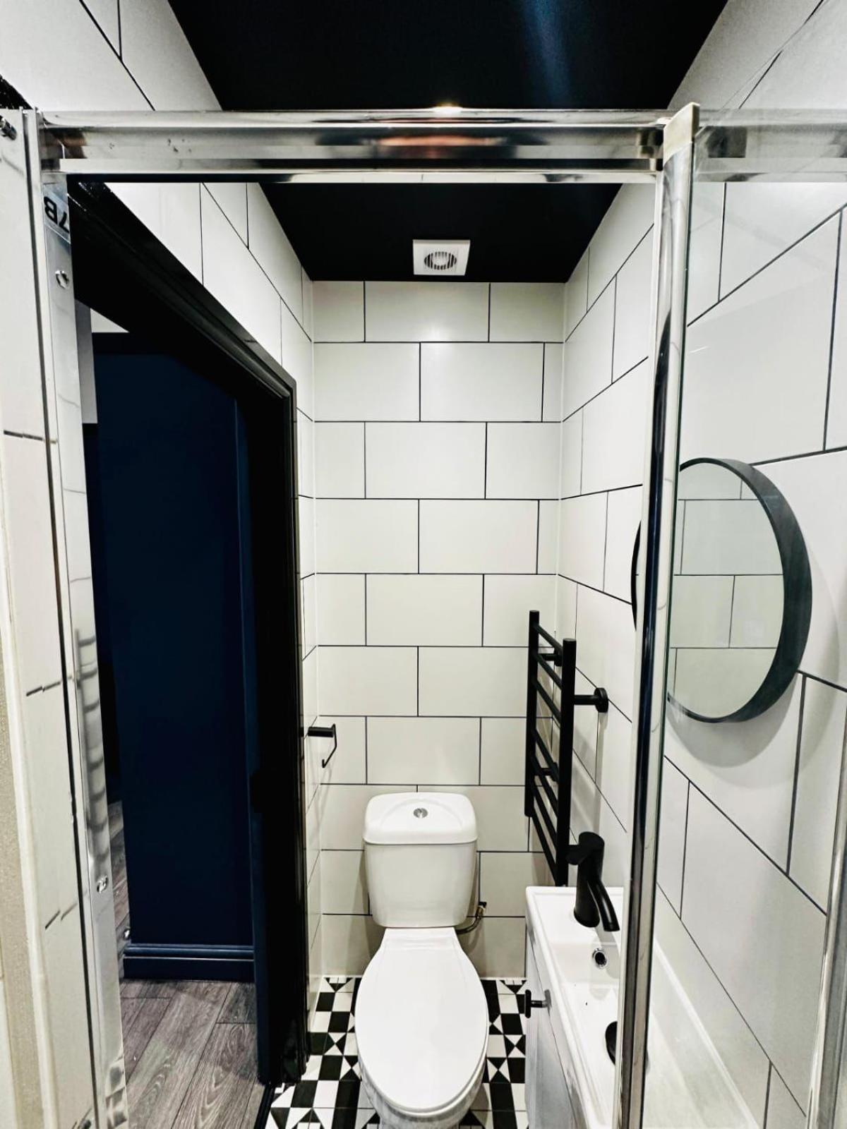 London 39 Blue House Luxury Ensuite Ideal For Tourists Exteriör bild