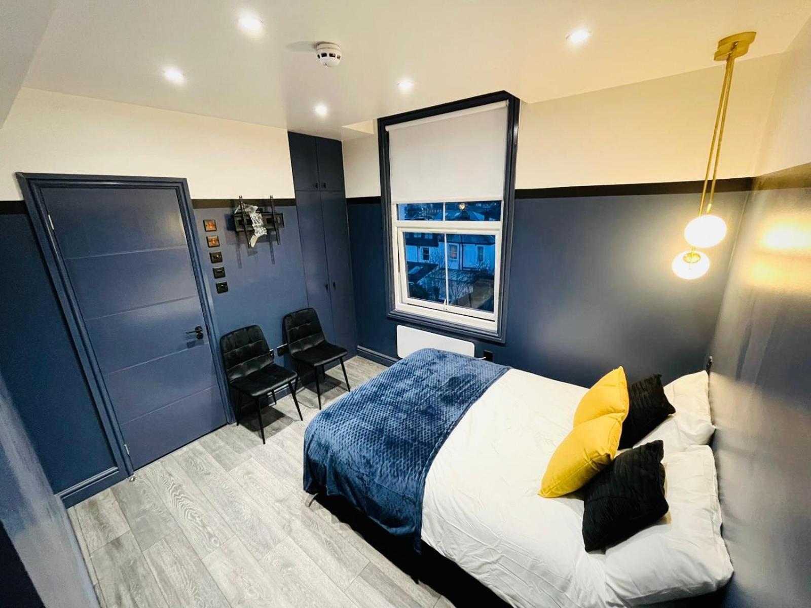 London 39 Blue House Luxury Ensuite Ideal For Tourists Exteriör bild