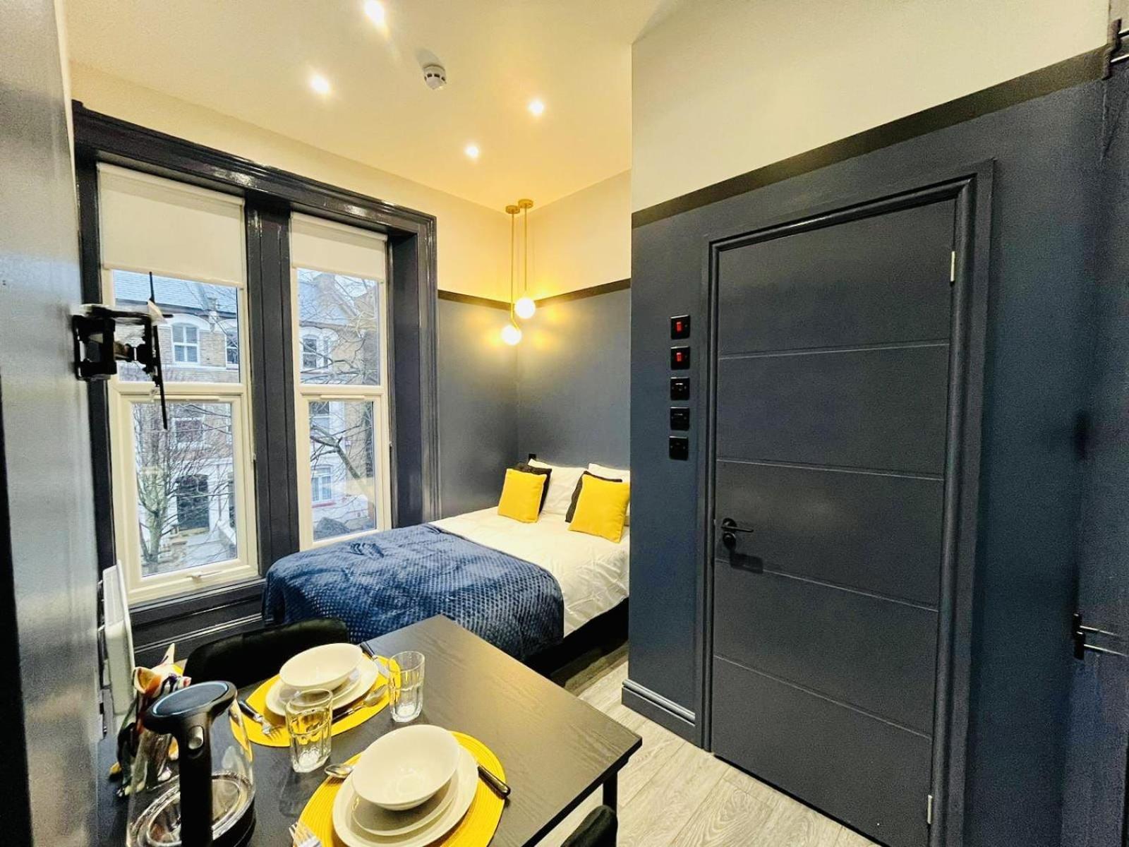 London 39 Blue House Luxury Ensuite Ideal For Tourists Exteriör bild