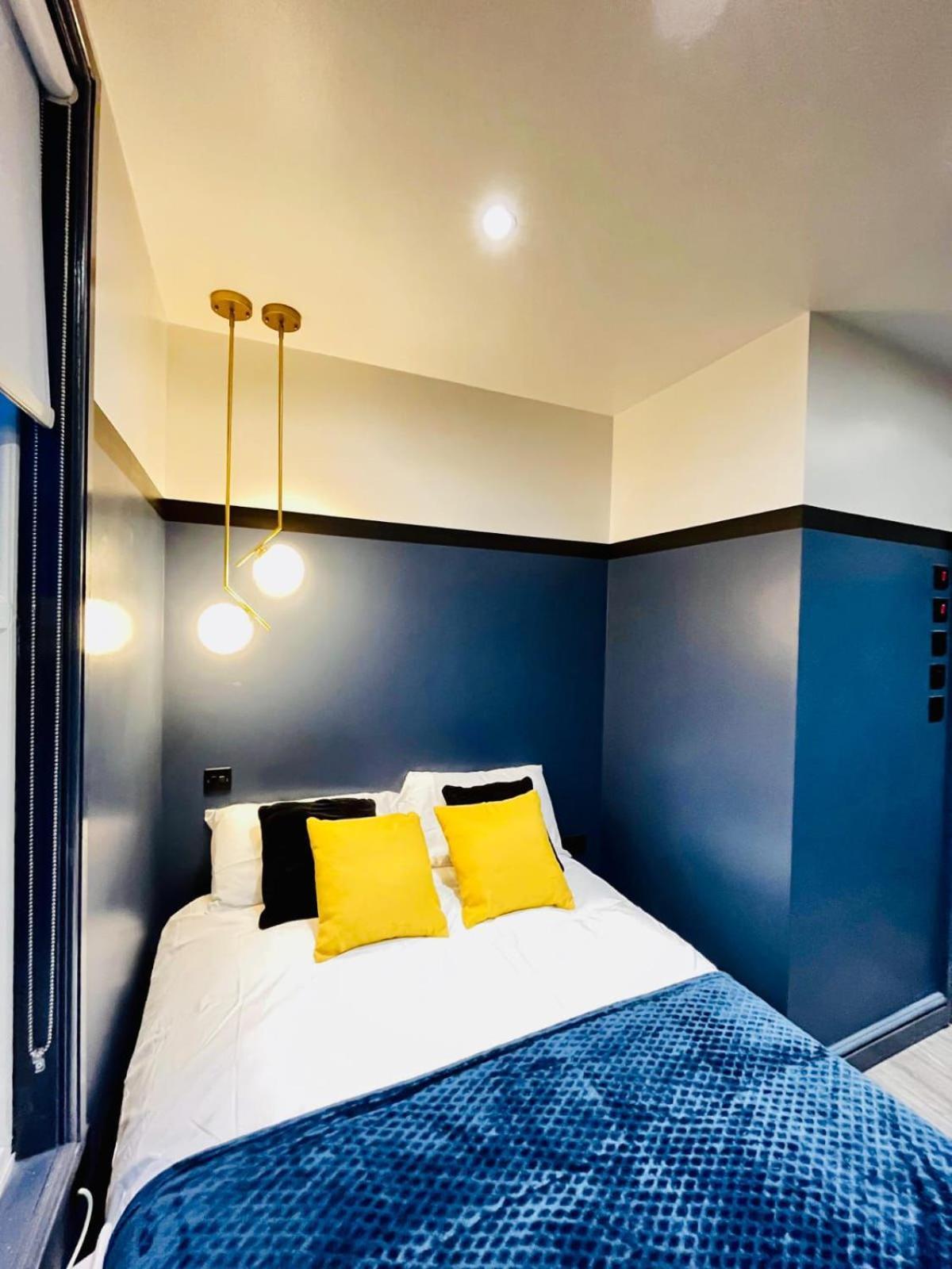 London 39 Blue House Luxury Ensuite Ideal For Tourists Exteriör bild
