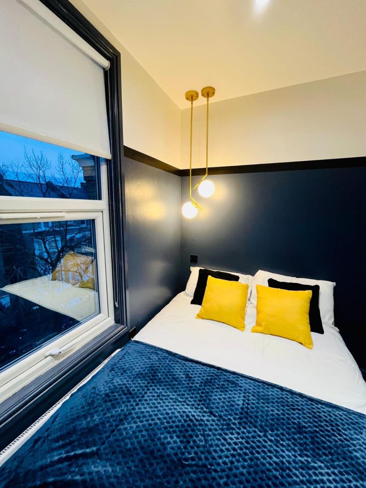 London 39 Blue House Luxury Ensuite Ideal For Tourists Exteriör bild