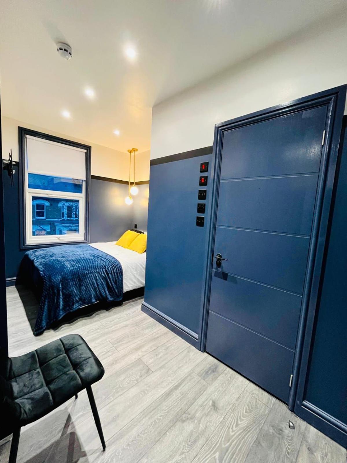 London 39 Blue House Luxury Ensuite Ideal For Tourists Exteriör bild