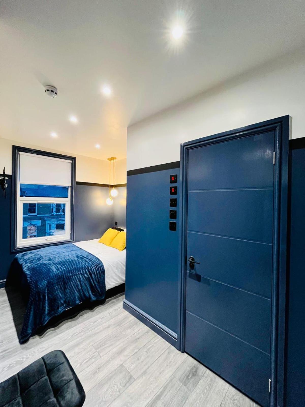 London 39 Blue House Luxury Ensuite Ideal For Tourists Exteriör bild